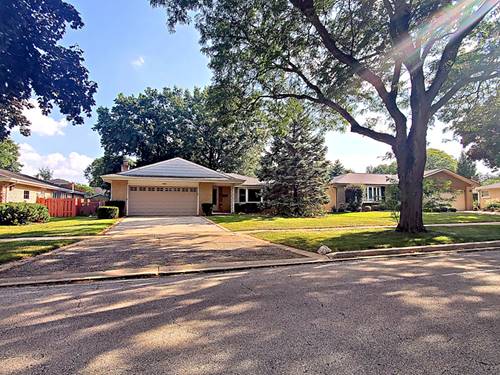 1221 W Lonnquist, Mount Prospect, IL 60056