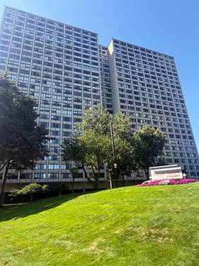 4850 S Lake Park Unit 709, Chicago, IL 60615