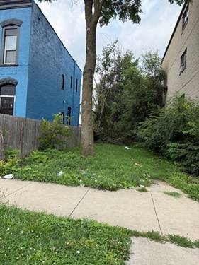 4318 W Gladys, Chicago, IL 60624