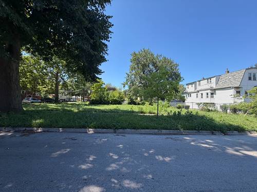 8052 S Muskegon, Chicago, IL 60617