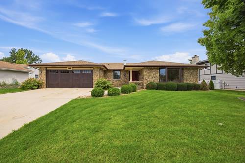 2122 Sherborn, Schaumburg, IL 60193