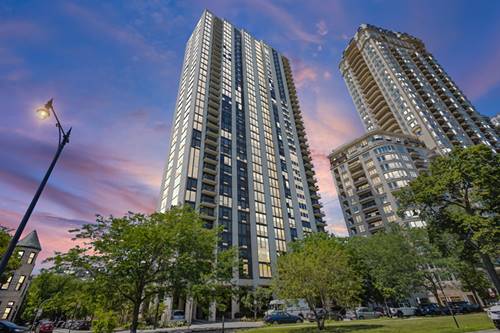 2500 N Lakeview Unit 3101, Chicago, IL 60614