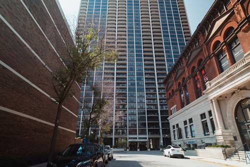 1560 N Sandburg Unit 1506, Chicago, IL 60610