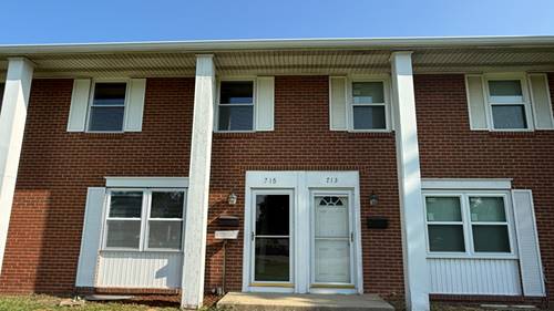 715 Old Indian Trail, Aurora, IL 60506