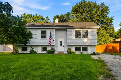 419 Deerpath, Lindenhurst, IL 60046