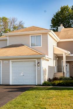 2404 Danbury Unit B2, Woodridge, IL 60517
