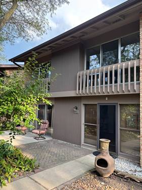5953 Oakwood, Lisle, IL 60532