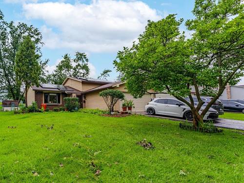 1032 Ashridge, University Park, IL 60484