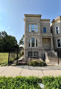 4051 W Monroe, Chicago, IL 60624