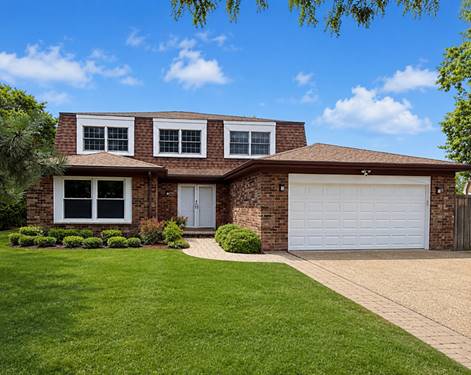 11 Birchwood, Deerfield, IL 60015