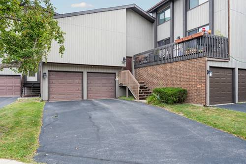 780 Golfview, Roselle, IL 60172