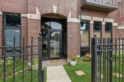 523 N Racine Unit 1, Chicago, IL 60642