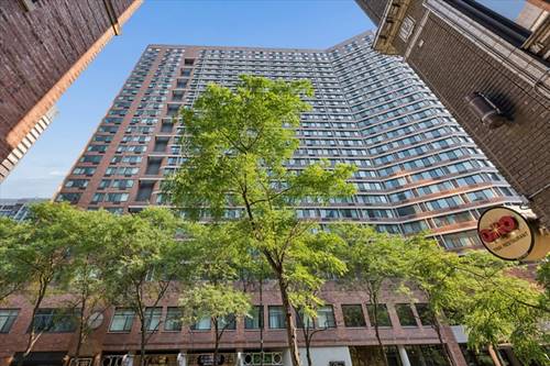 211 E Ohio Unit 2706, Chicago, IL 60611