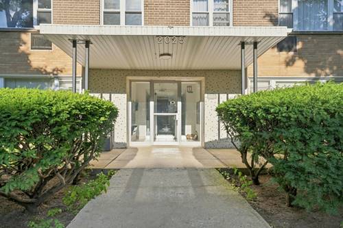 2025 W Granville Unit 412, Chicago, IL 60659