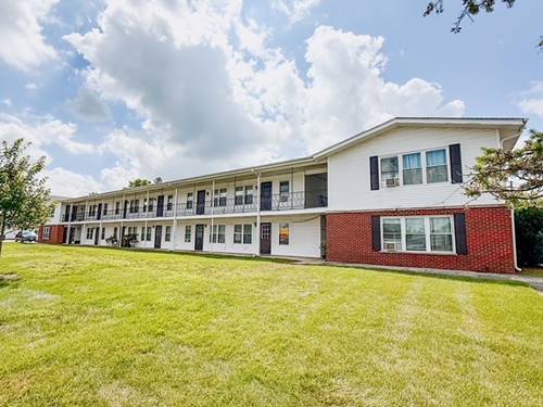 575 Berry Unit 2E, Grayslake, IL 60030