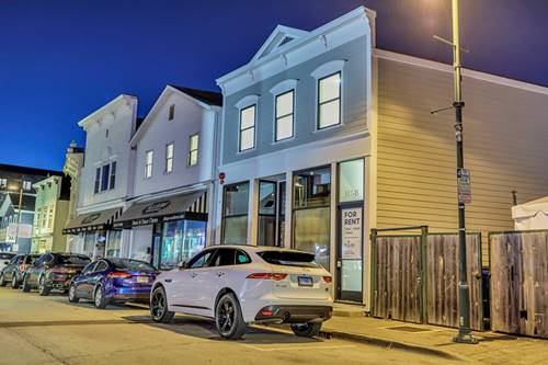 317 Canal Unit B, Lemont, IL 60439