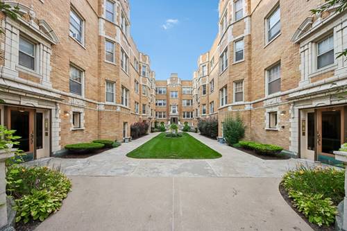 241 Washington Unit 1A, Oak Park, IL 60302