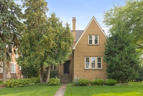 303 Hillside, Glen Ellyn, IL 60137