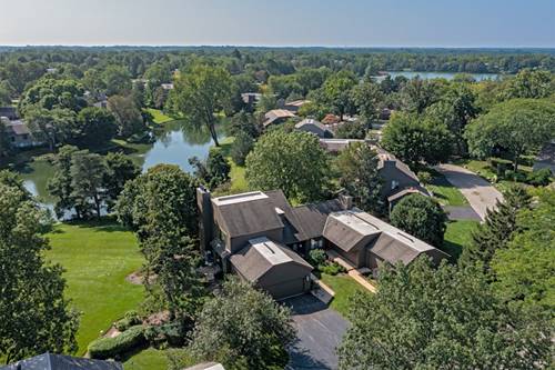 463 Woodview, Lake Barrington, IL 60010