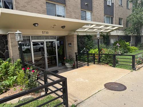 5730 N Sheridan Unit 505, Chicago, IL 60660