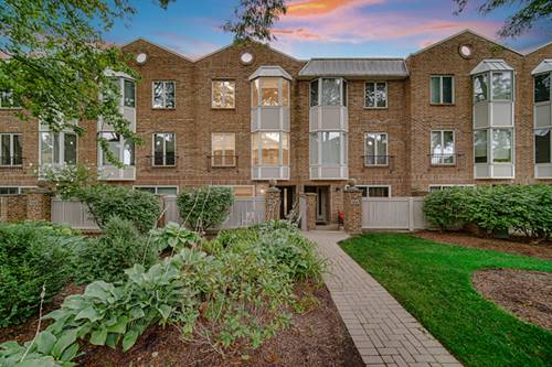 106 Bishop Quarter Unit 0, Oak Park, IL 60302
