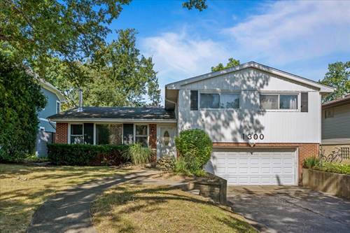 1300 Knollwood, Deerfield, IL 60015