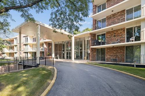 1150 E Jackson Unit 2D, Lombard, IL 60148