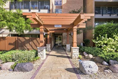 5950 Oakwood Unit 1C, Lisle, IL 60532
