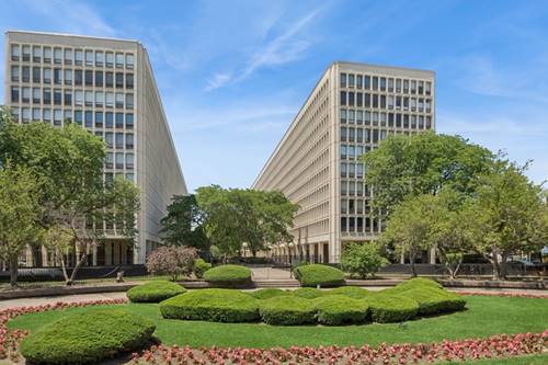 1451 E 55th Unit 225N, Chicago, IL 60615