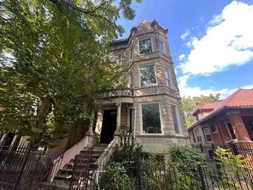 3032 W Palmer Unit 3, Chicago, IL 60647