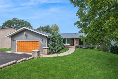 2202 Lake Shore, Lindenhurst, IL 60046