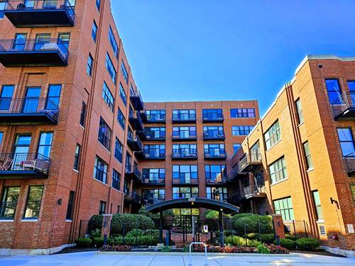 2323 W Pershing Unit 616, Chicago, IL 60609