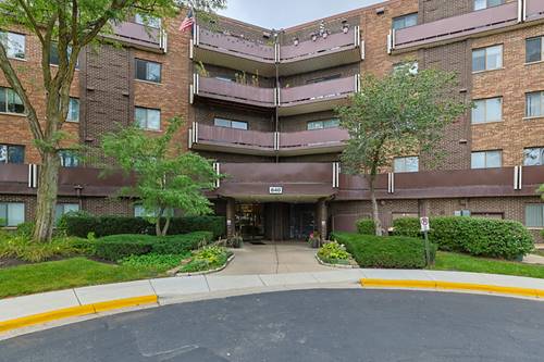840 Wellington Unit 501, Elk Grove Village, IL 60007