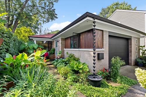 4225 Lee, Skokie, IL 60076