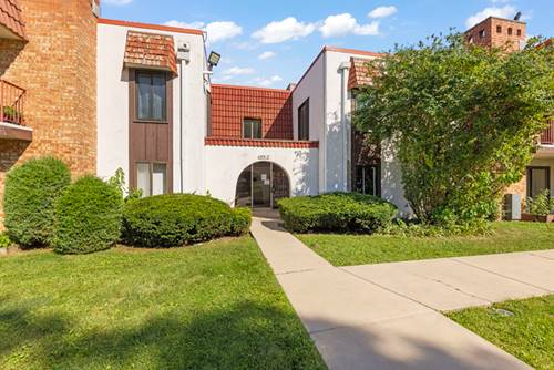 743 E Fullerton Unit 108, Glendale Heights, IL 60139