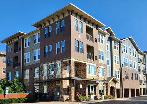 680 E Algonquin Unit 2201, Schaumburg, IL 60173