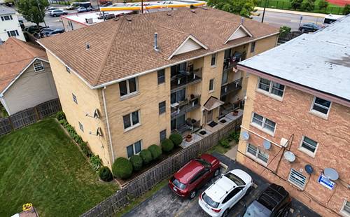 6743 W Irving Park Unit 202, Chicago, IL 60634