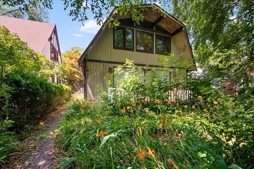 642 Sheridan, Evanston, IL 60202