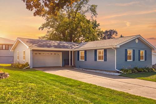 2136 Highland, Sycamore, IL 60178
