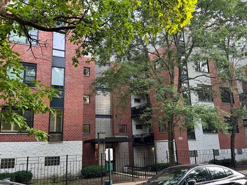 2307 W Wolfram Unit 214, Chicago, IL 60618