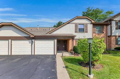 1374 Williamsburg Unit B1, Schaumburg, IL 60193