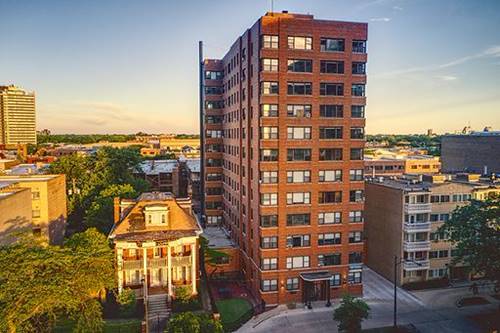 5858 N Sheridan Unit 206, Chicago, IL 60660