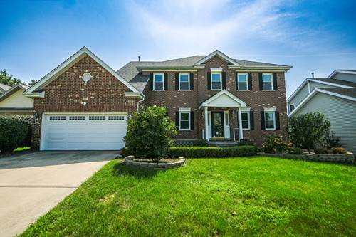 17 Chapel Hill, Westmont, IL 60559
