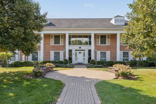 112 Carriage Way Unit 110A, Burr Ridge, IL 60527