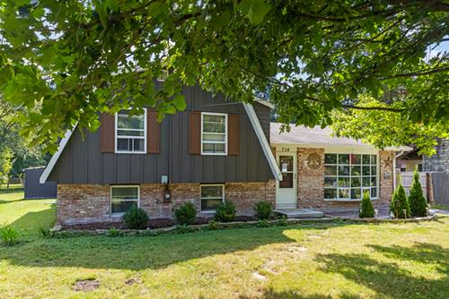 738 Church, Batavia, IL 60510