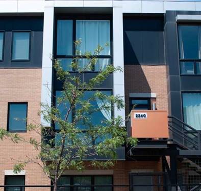 2240 W Madison Unit 201, Chicago, IL 60612