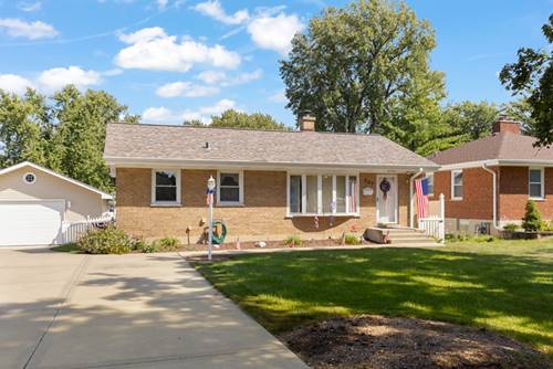 207 S Wilmette, Westmont, IL 60559