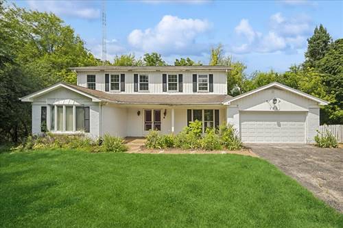 132 Wagon Wheel, Barrington, IL 60010
