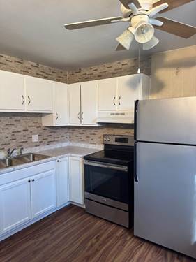 1371 Monomoy Unit E1, Aurora, IL 60506