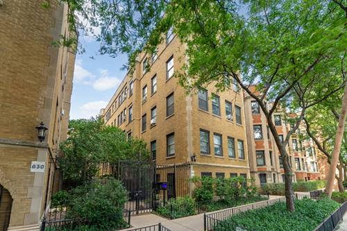 626 W Waveland Unit 3B, Chicago, IL 60613